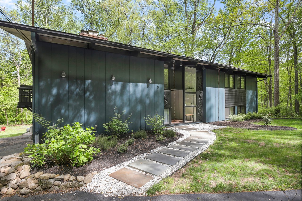 20 Comstock Lane