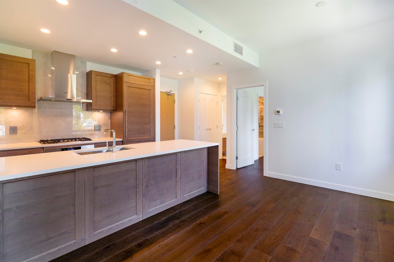 M401-5681 Birney Ave