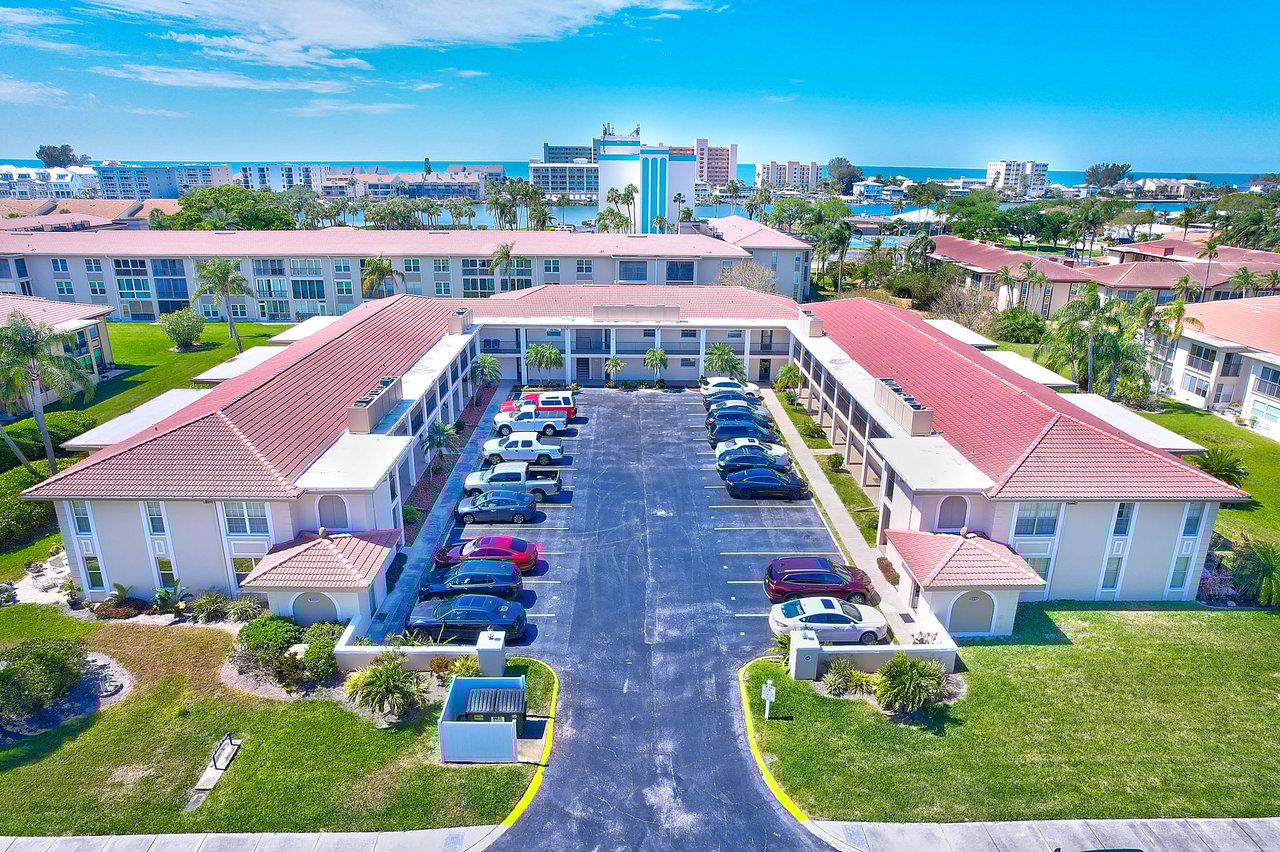10280 Imperial Point Dr W, #20, Largo, FL 33774