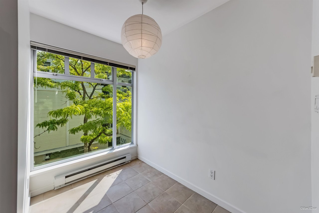 303-3727 W 10th Avenue, Vancouver