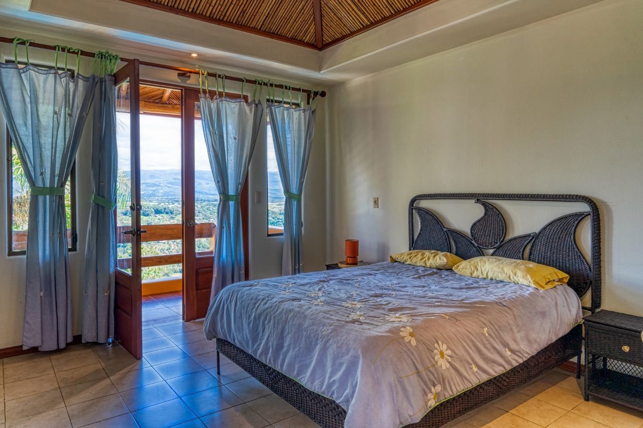 Grand Mountain View Estate, Perez Zeledon, San Jose