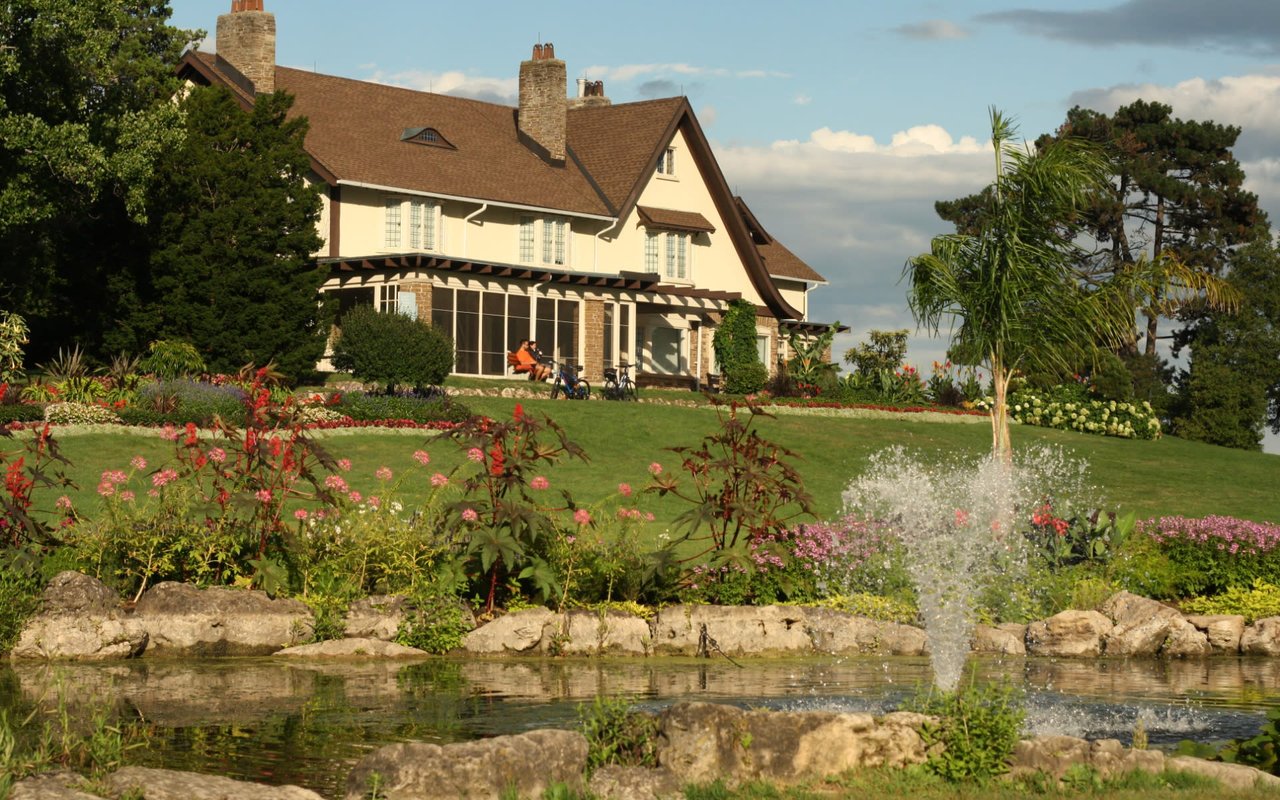 Architectural Landmarks in Oakville