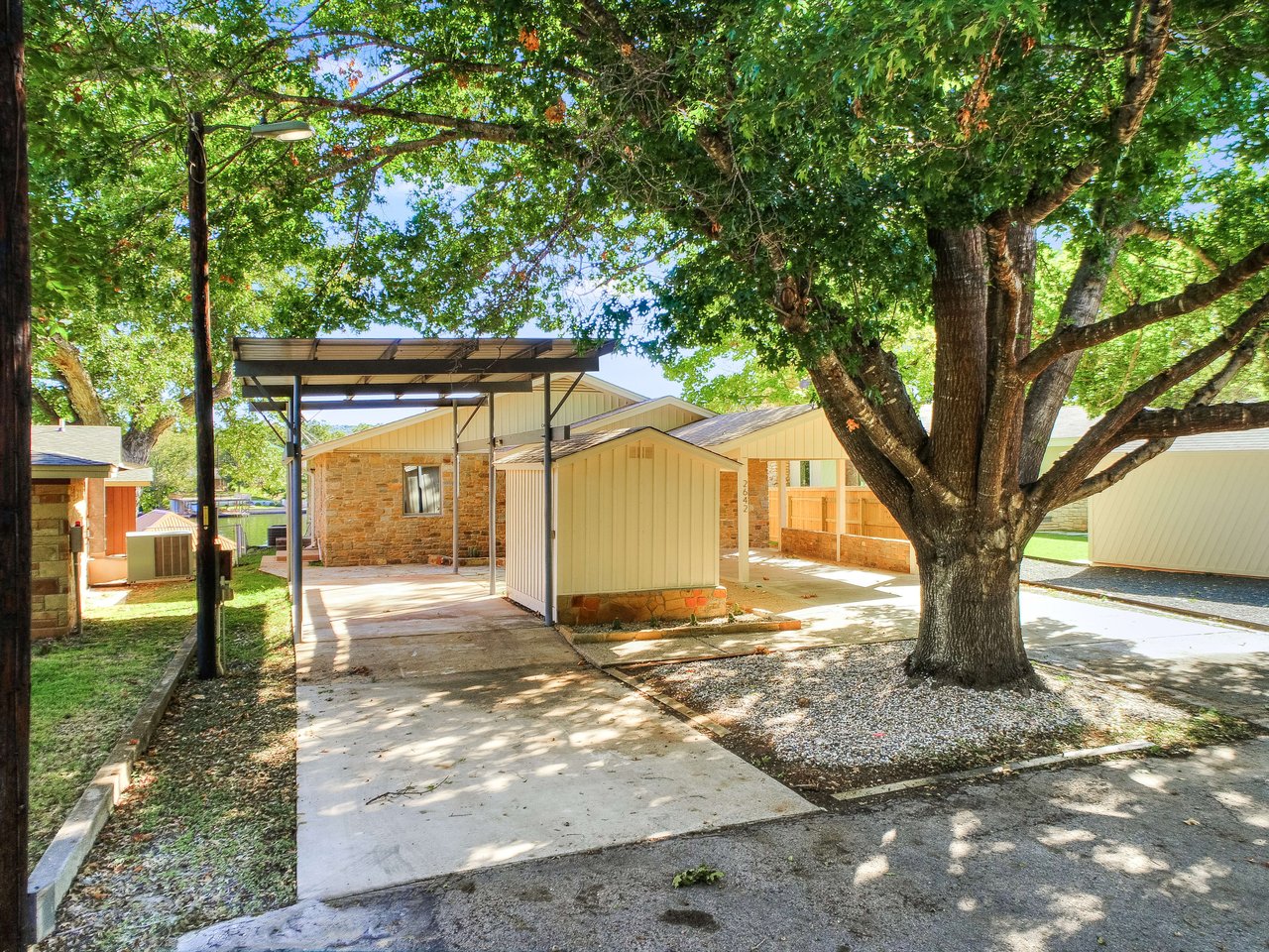 2642 Williams Lakeshore