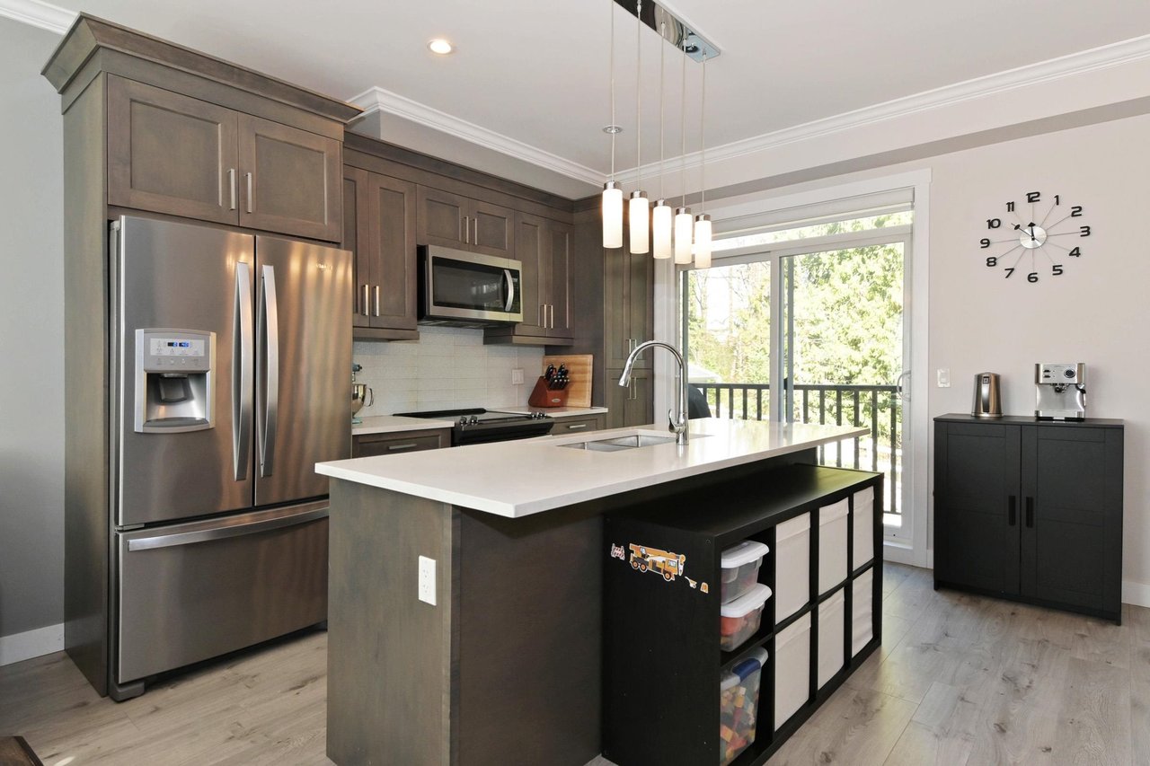 28-19299 64 Ave
