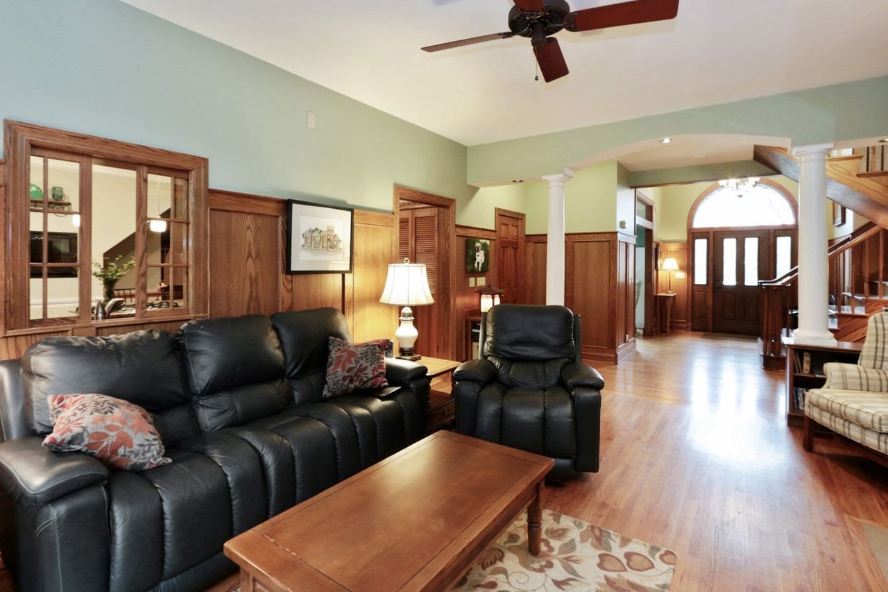1509 Parkview Dr