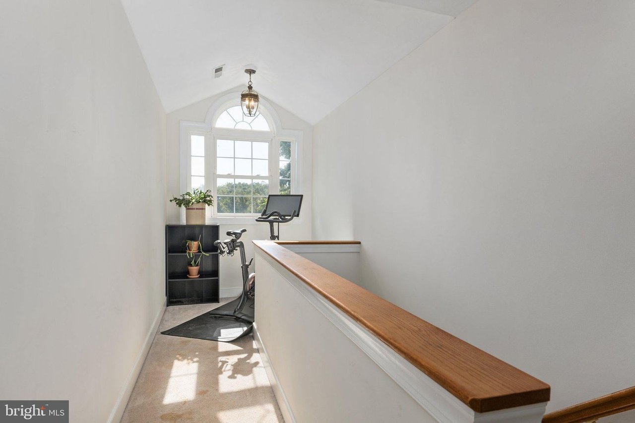 10623 Gravel Rd
