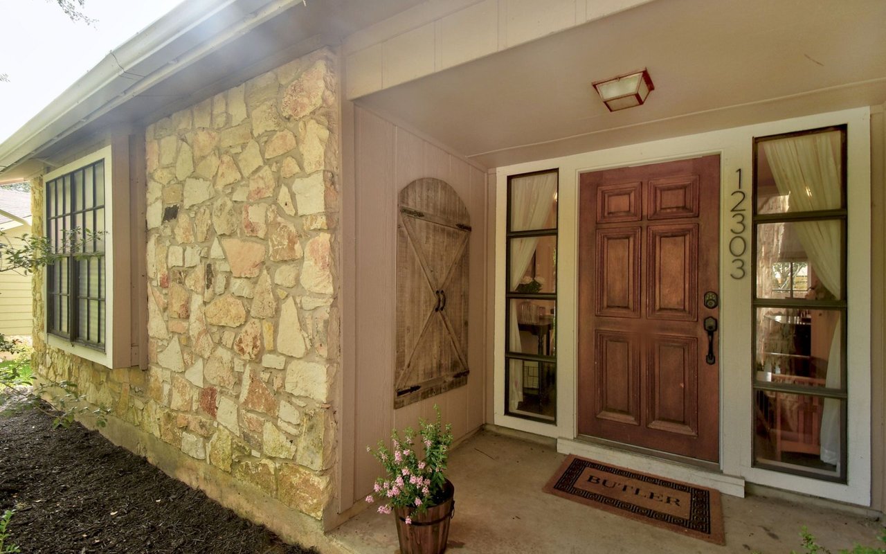12303 Cabana Ln
