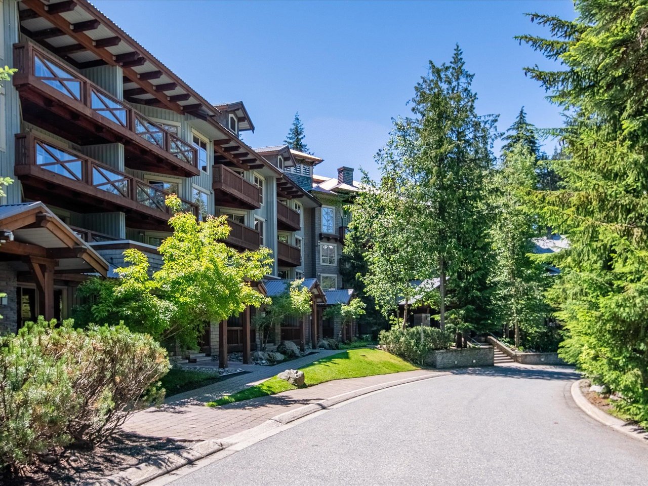 104-G1-4653 Blackcomb Wy