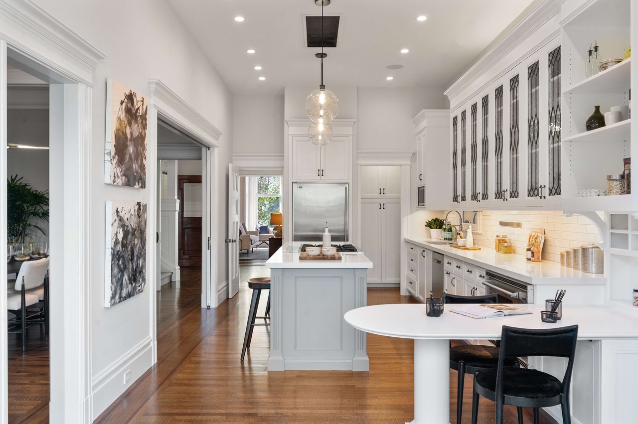Grand Pacific Heights Home on a Coveted Flat Block between Lafayette & Alta Plaza Parks