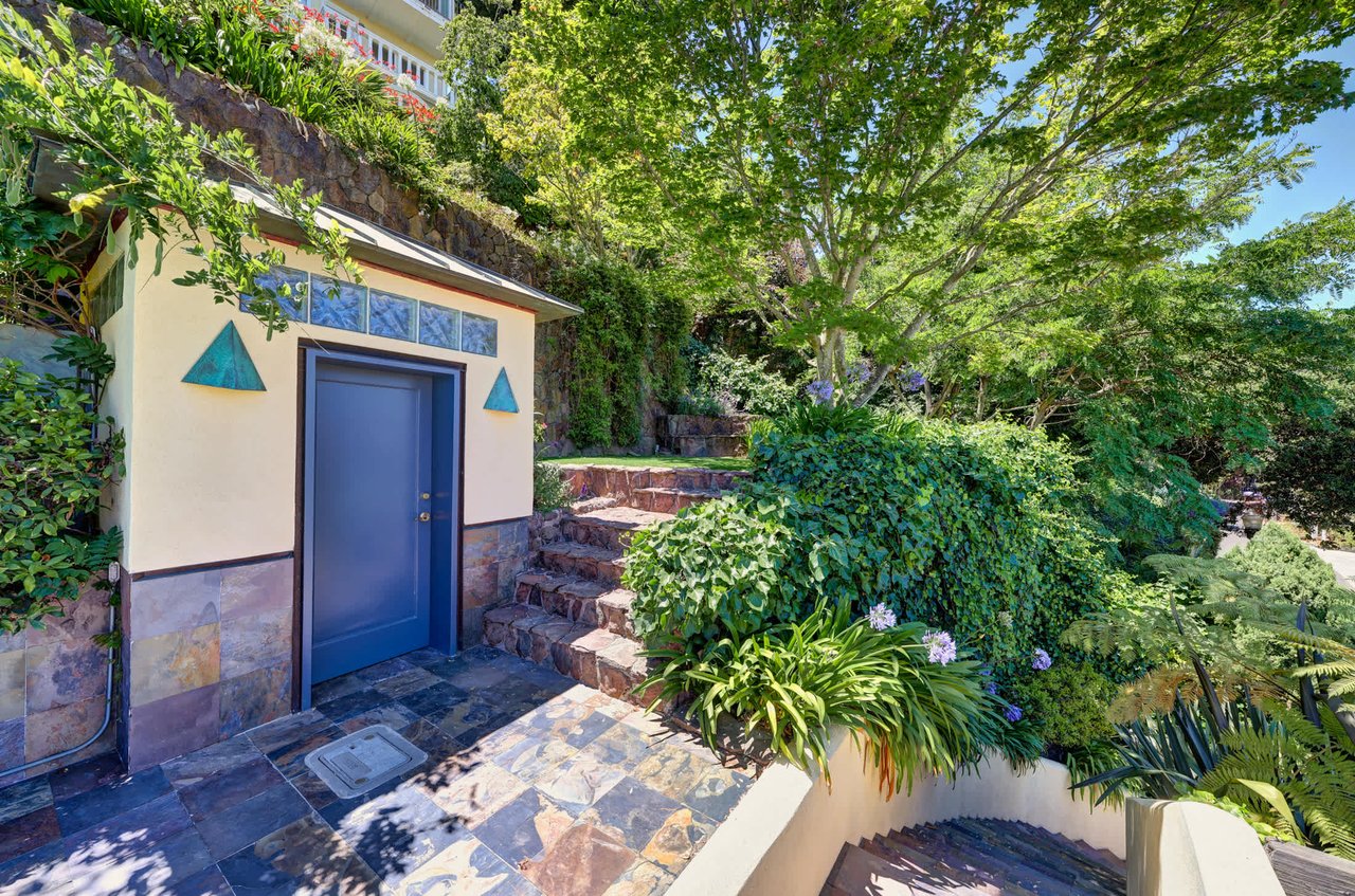 Iconic Belvedere View Estate