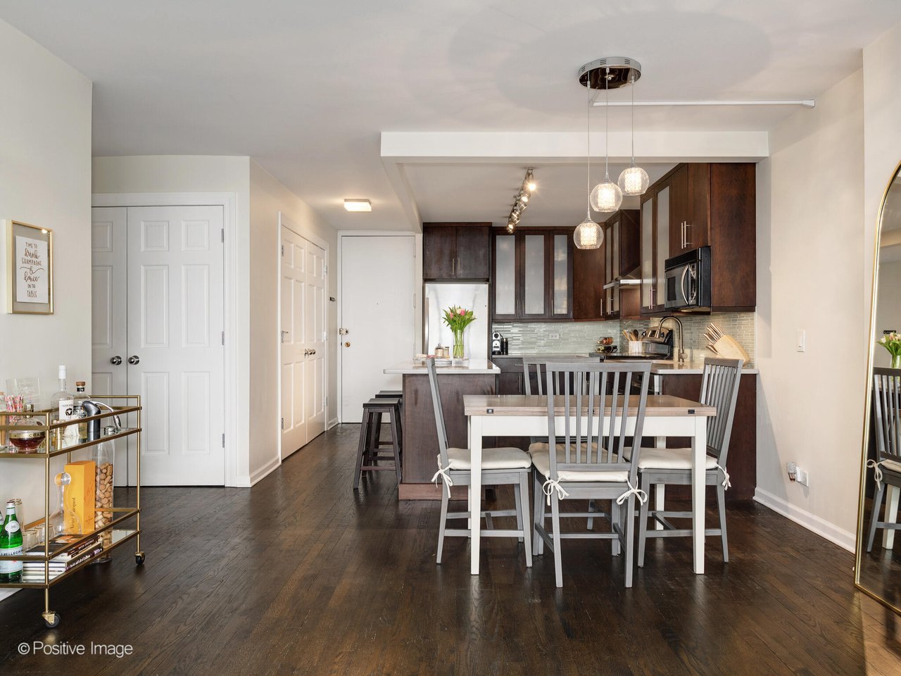 1636 N Wells St Unit 2008