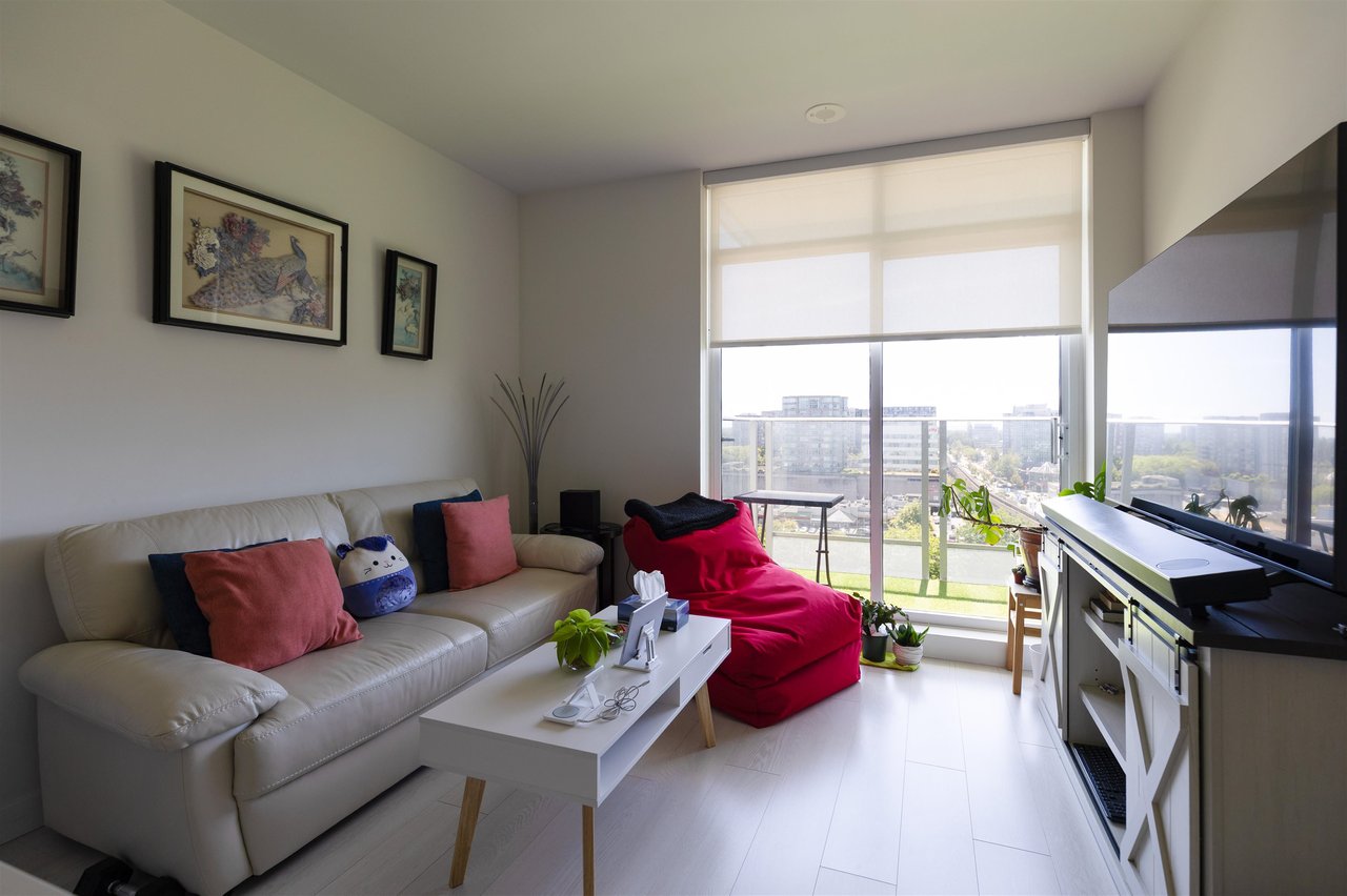1203-5580 No. 3 Rd