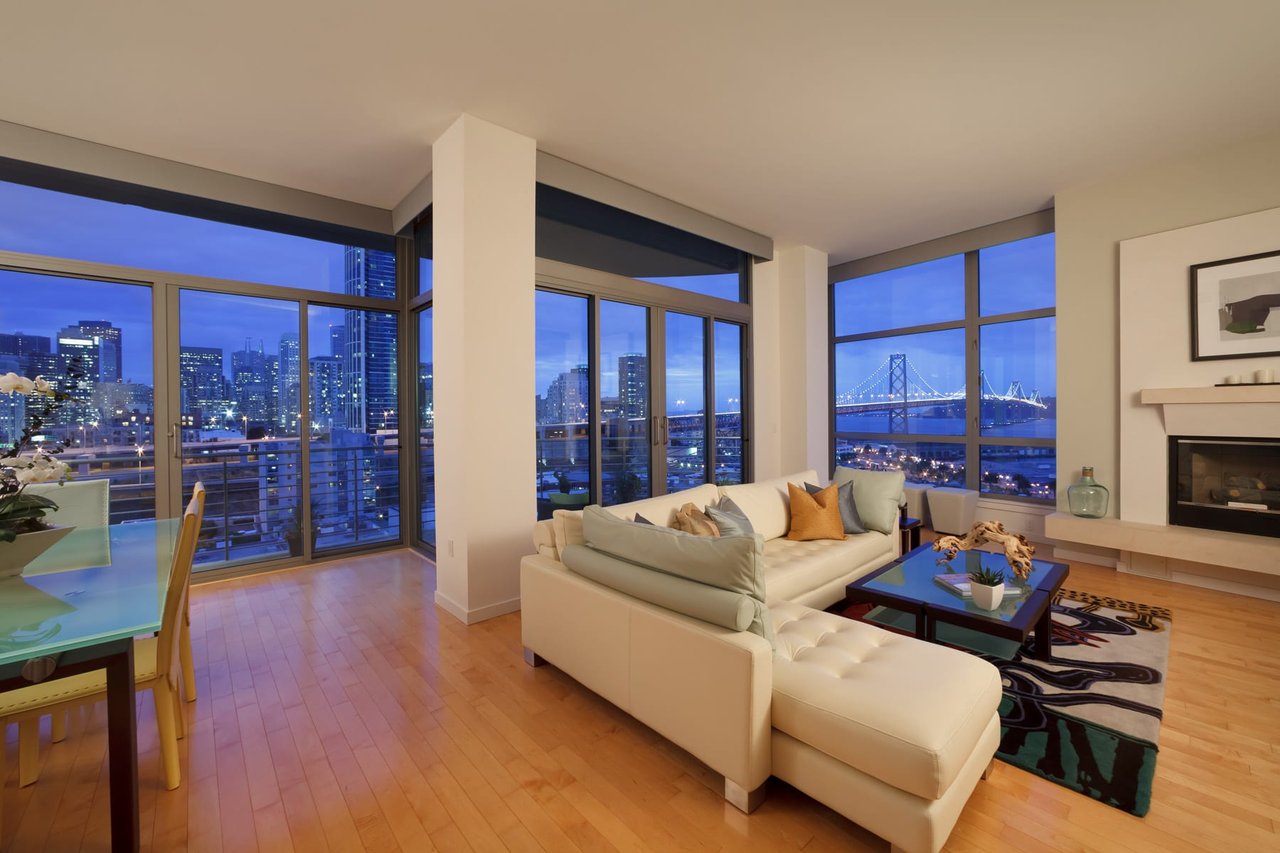 The Brannan Penthouse 17D