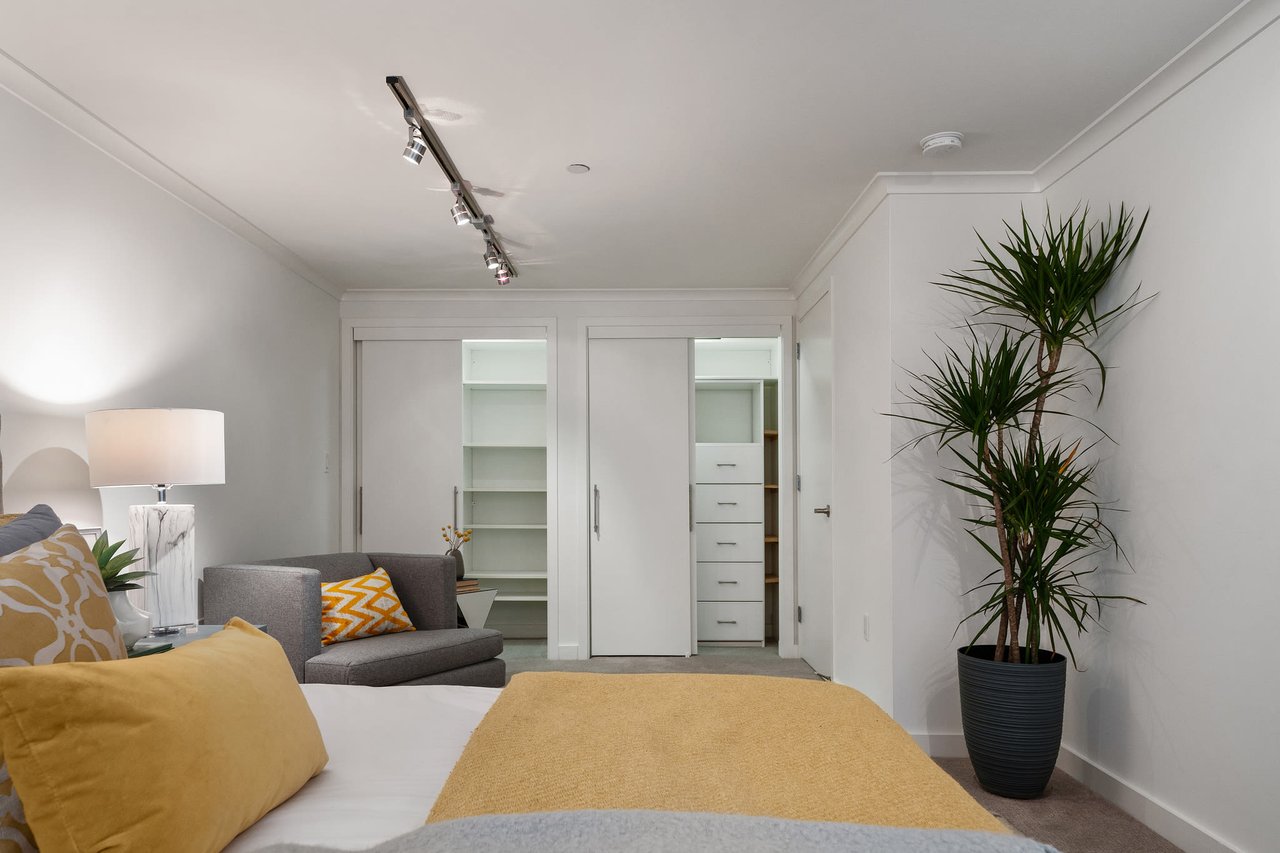 25 Sierra St, #202