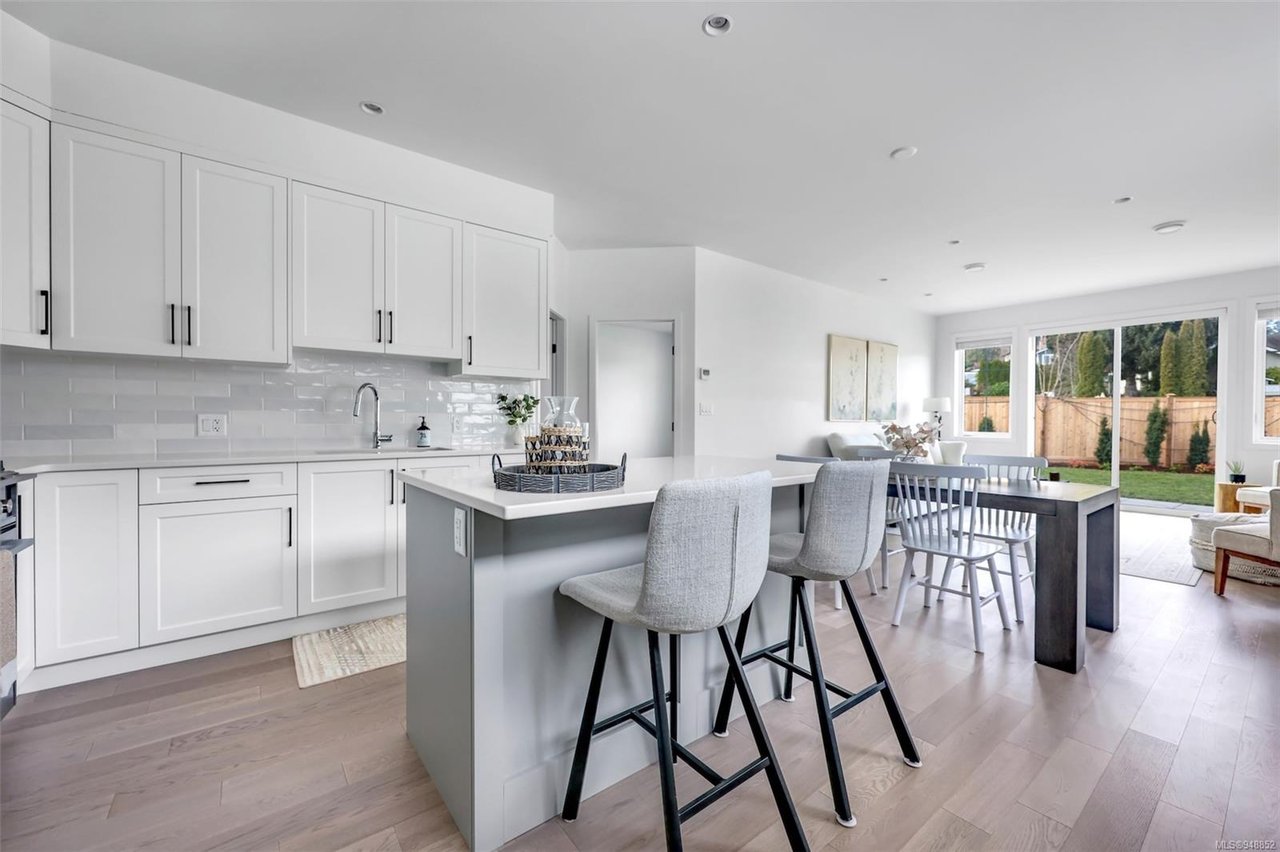 7058 Central Saanich Rd, Central Saanich
