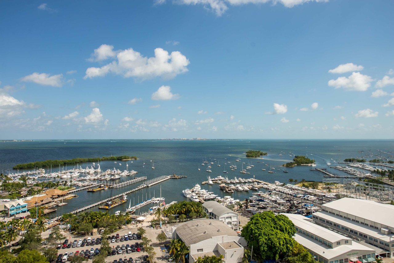 2627 S Bayshore Drive #2202