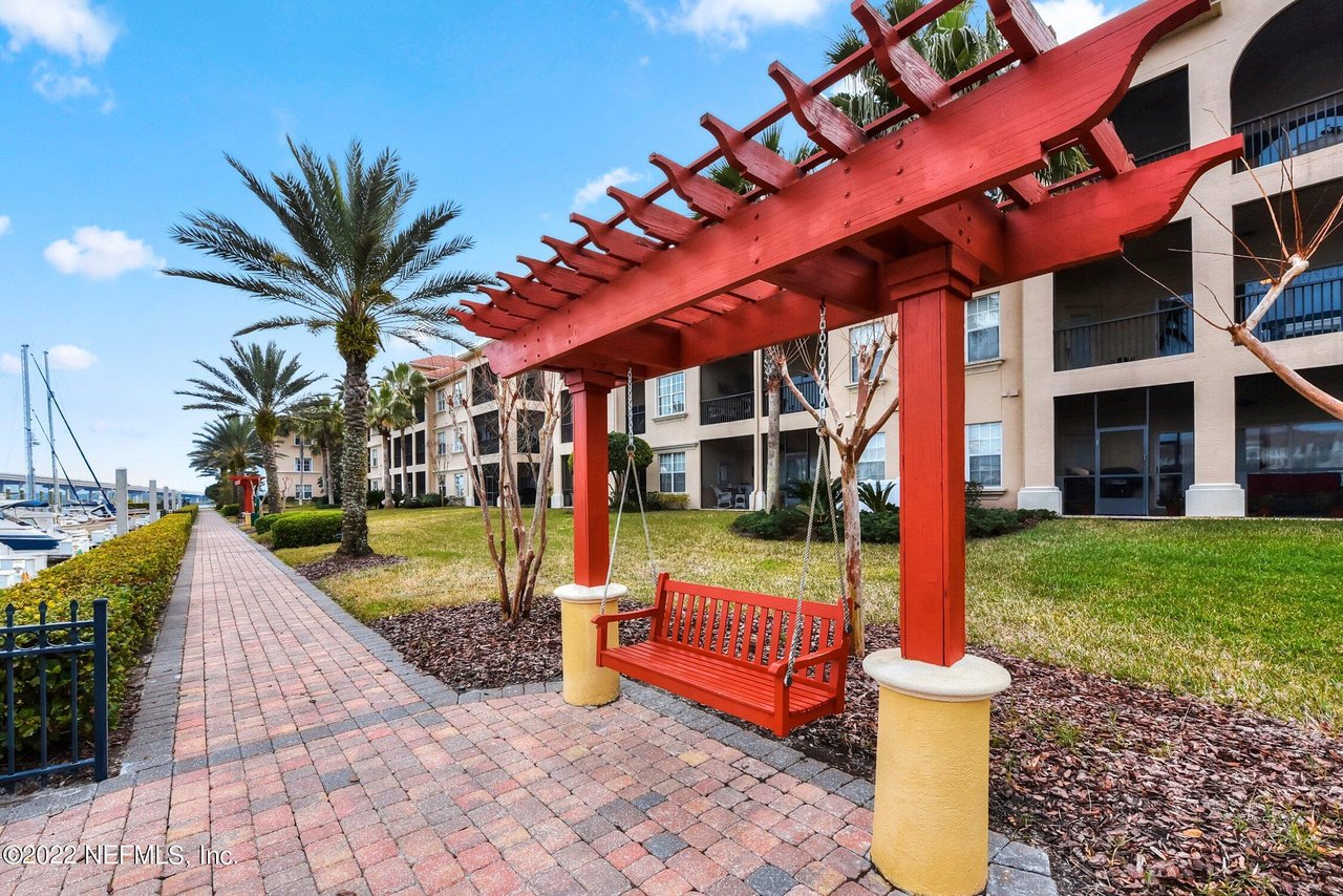 13846 ATLANTIC Boulevard 1015