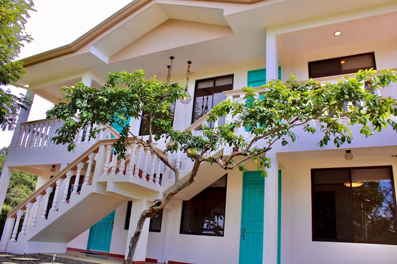 5 Unit Apartment/Hotel In Uvita