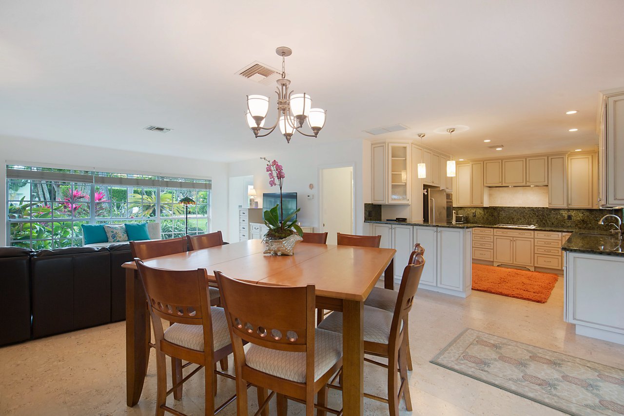 406 Venetian Dr