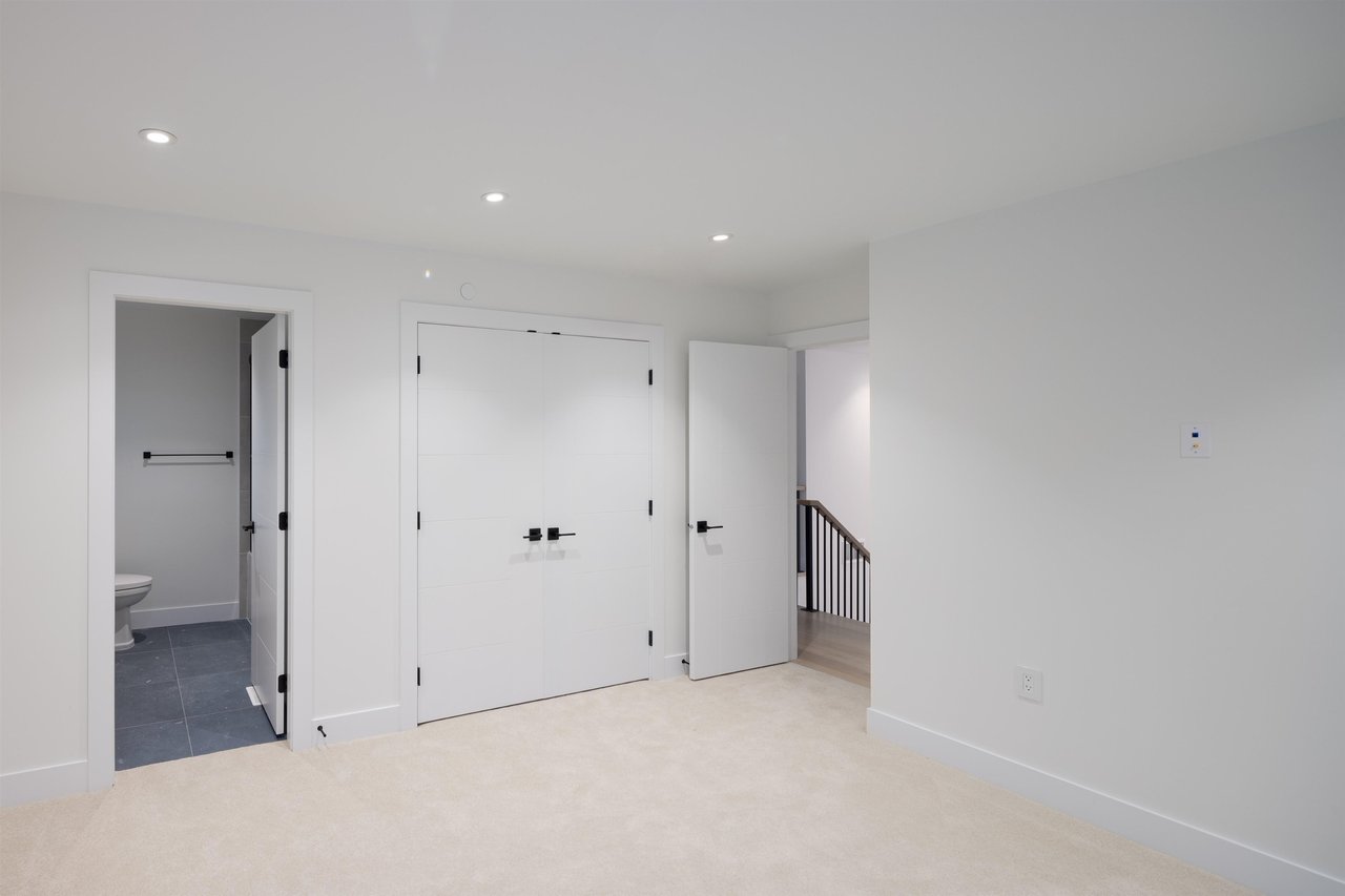 19-3385 Mamquam Rd