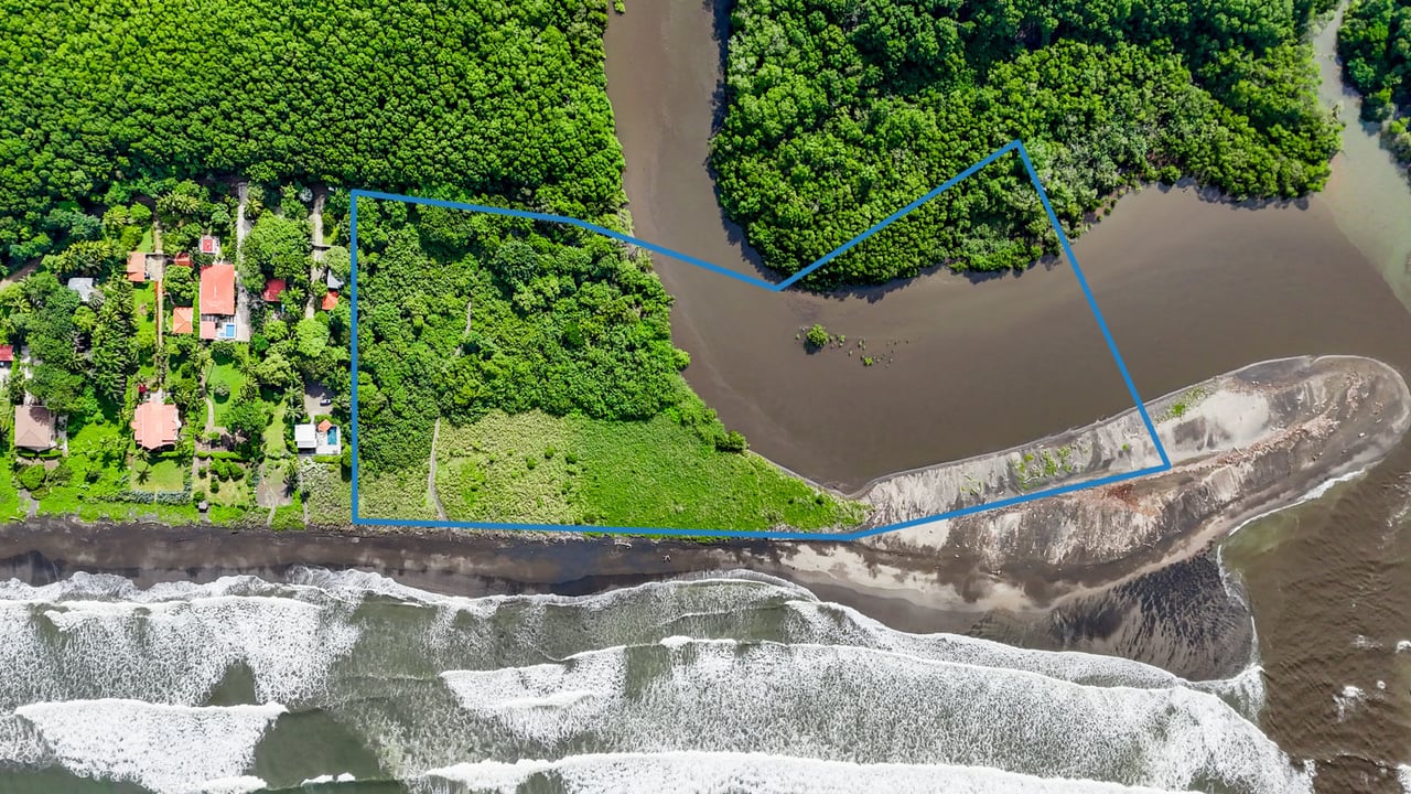 Titled Beachfront Development Lot, Tamarindo, Guanacaste