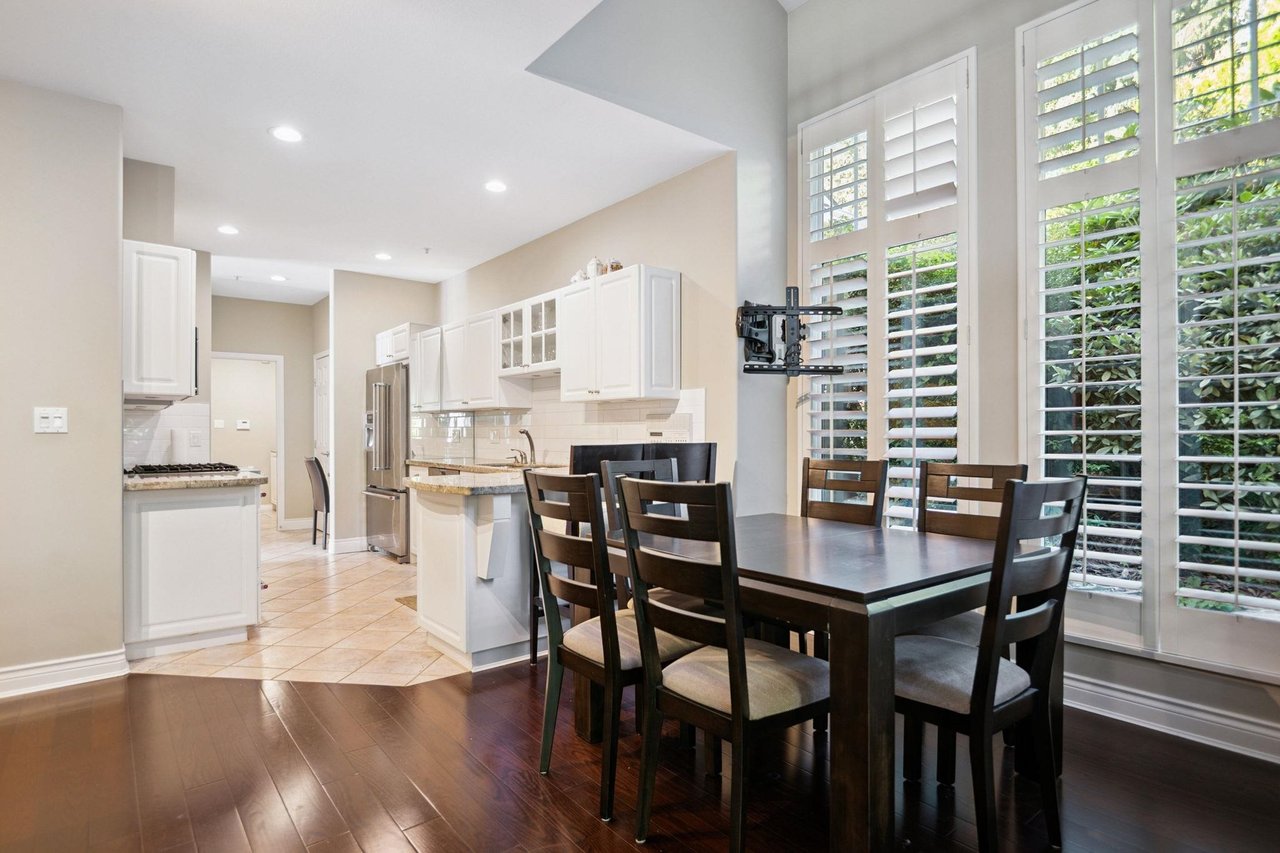 1271 3rd Street, West Vancouver