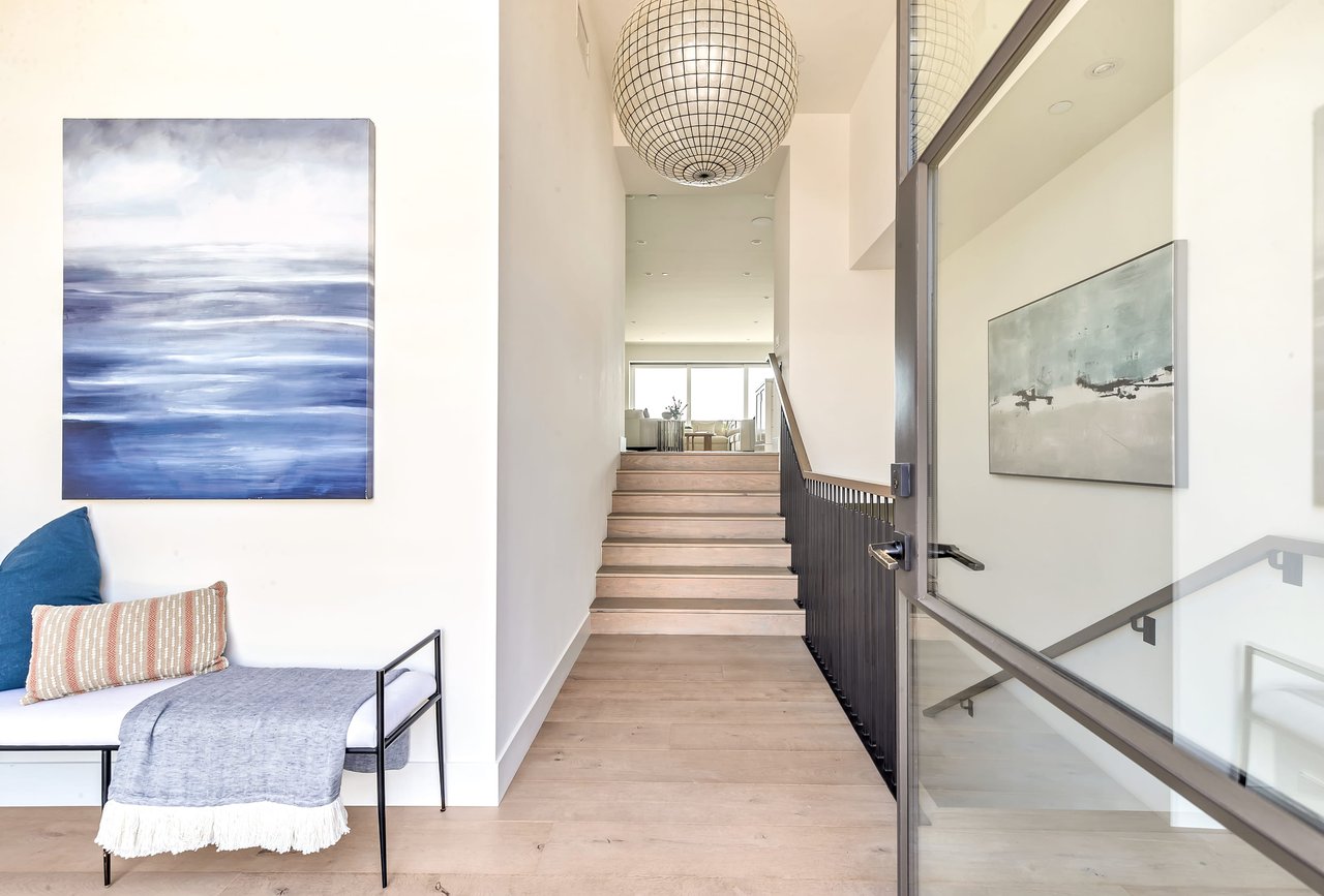 448 Serra Drive