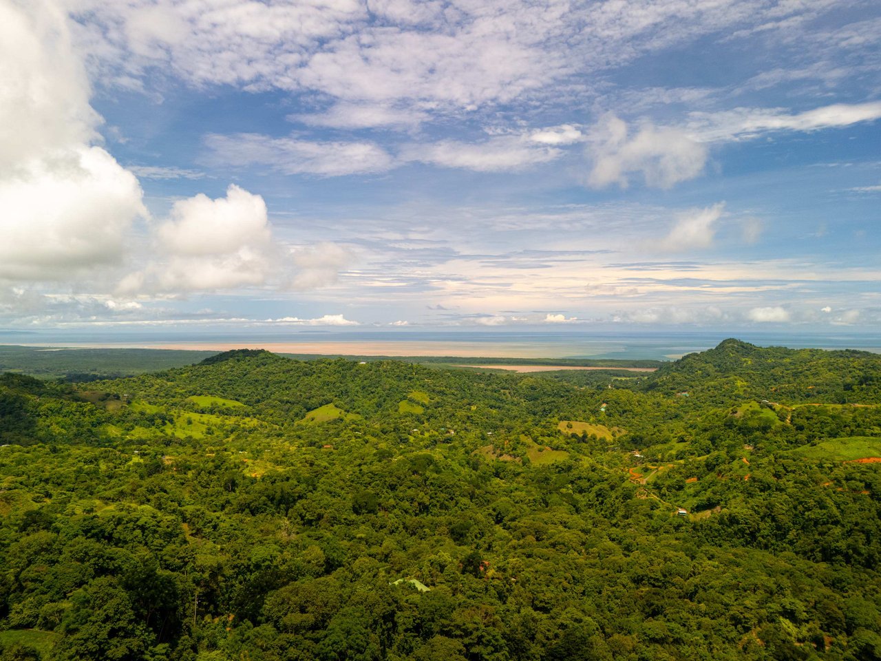 Multi-Home Luxury Estate, With Jungle, Mountain And Ocean Views, Private Waterfalls And Orchards On 71 Acres In Gated Community!