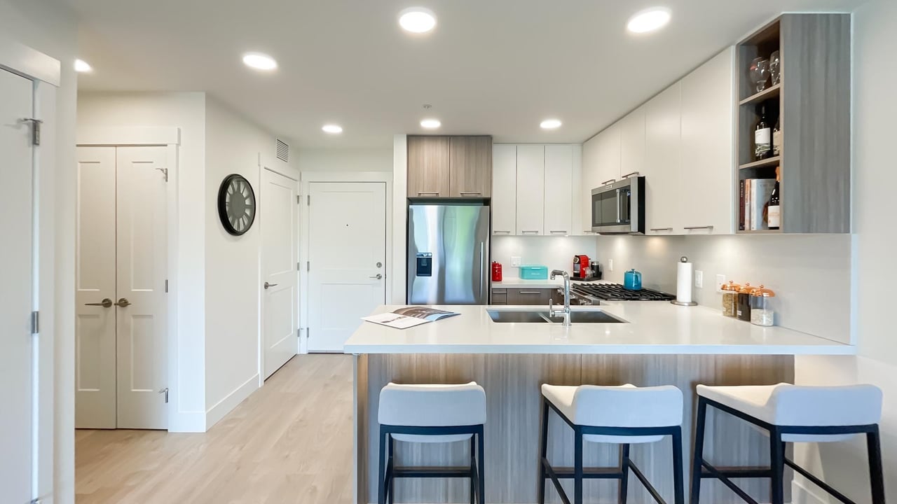 303-14022 N Bluff Rd