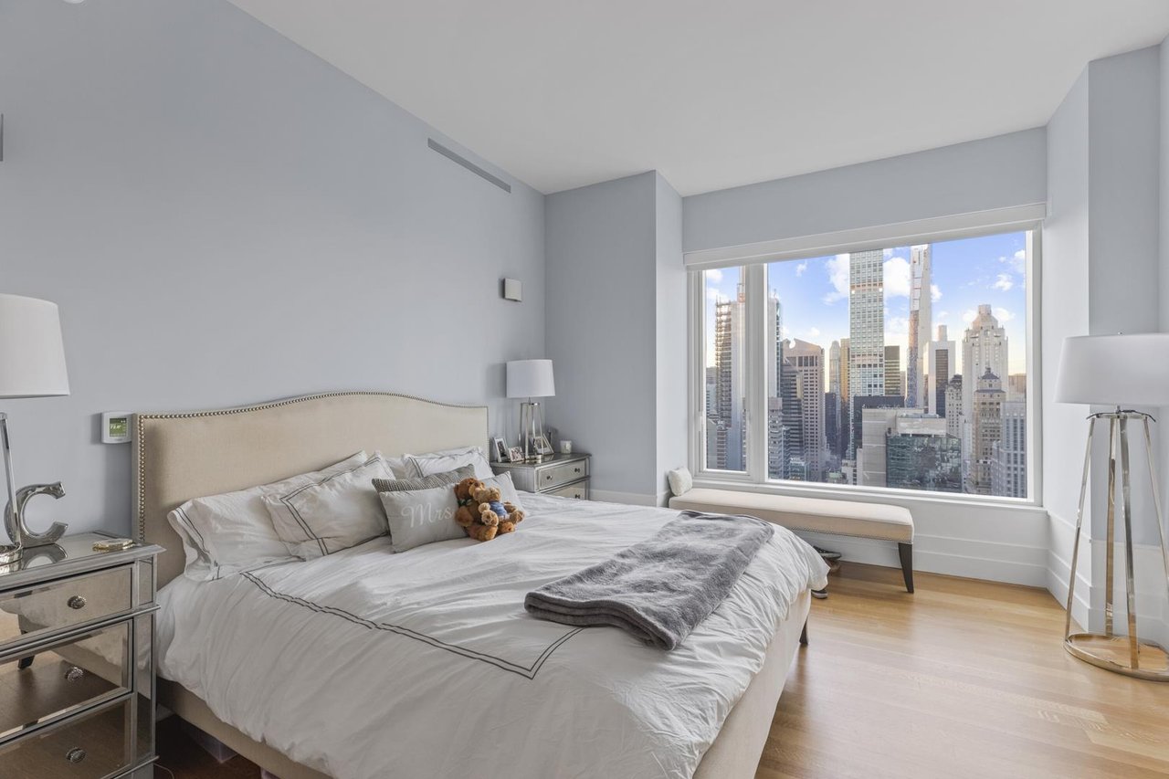 252 East 57th Street, Apt 48D