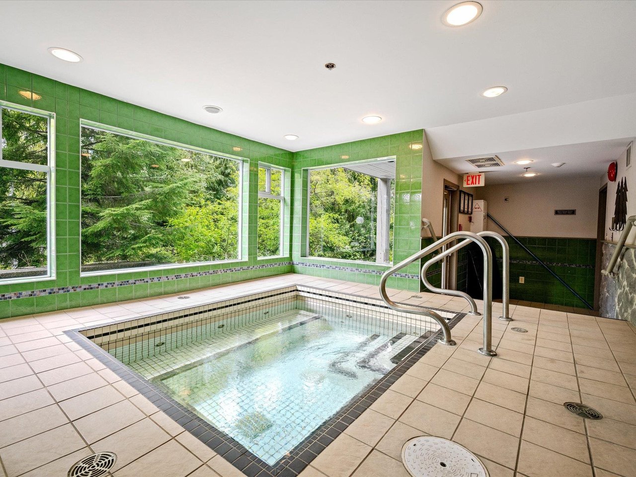303/304-4905 Spearhead Pl