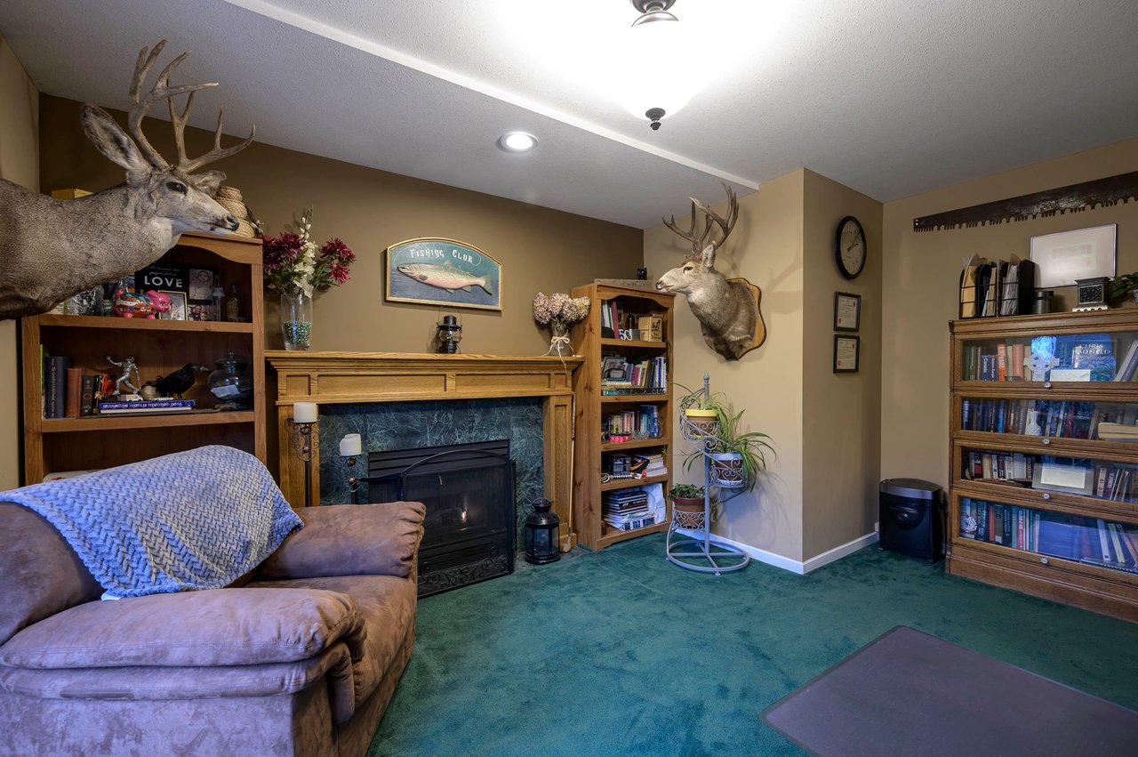 5068 Bentley Dr