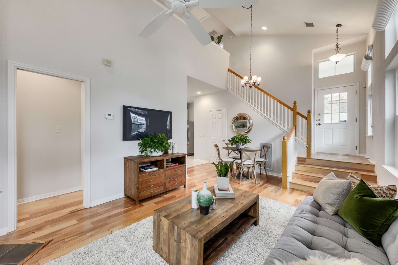 1011 Brodie St #27