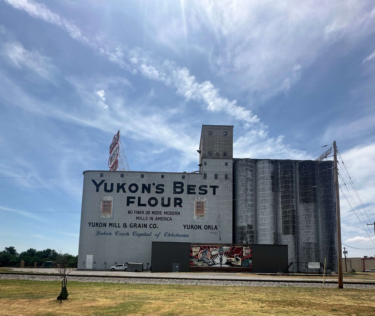 How Interest Rates Help Buyers and Sellers in Yukon, OK