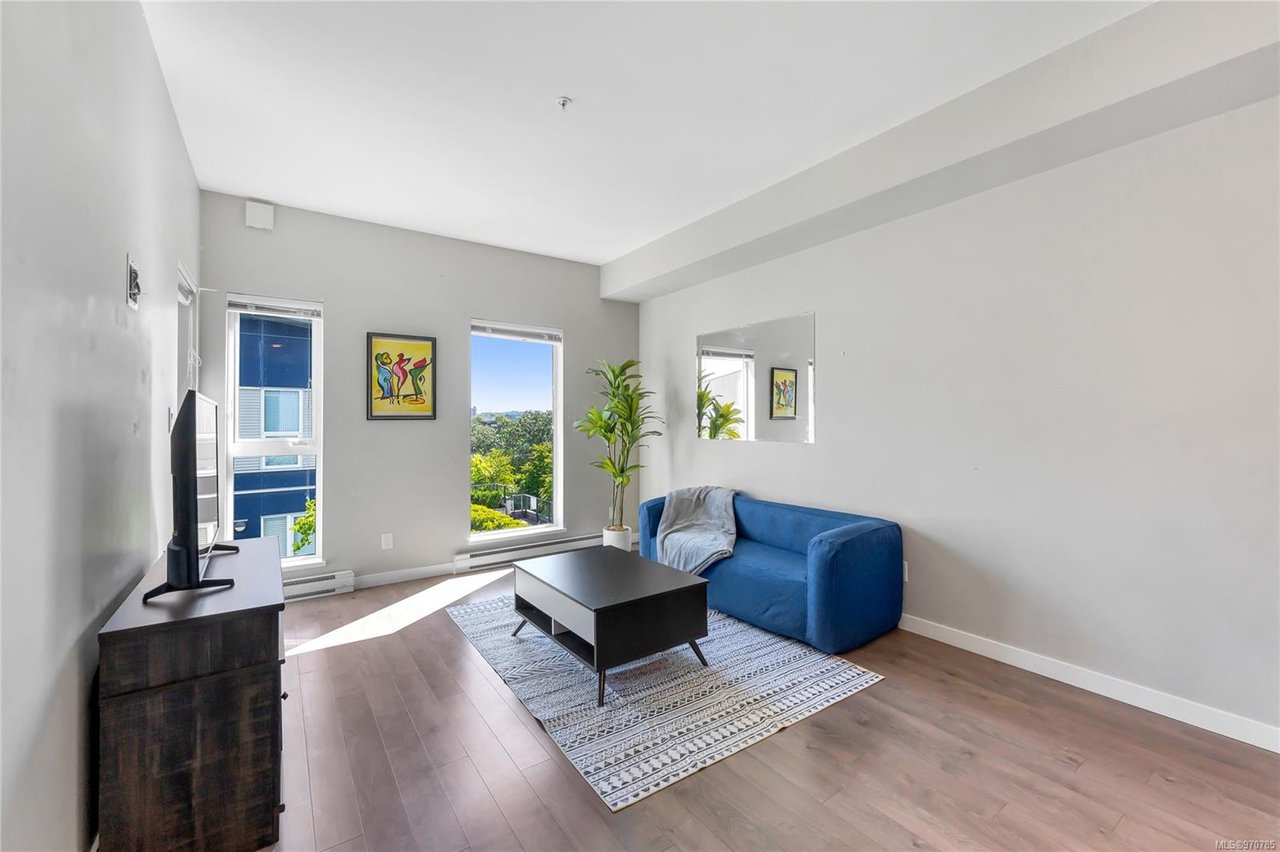 316-767 Tyee Rd