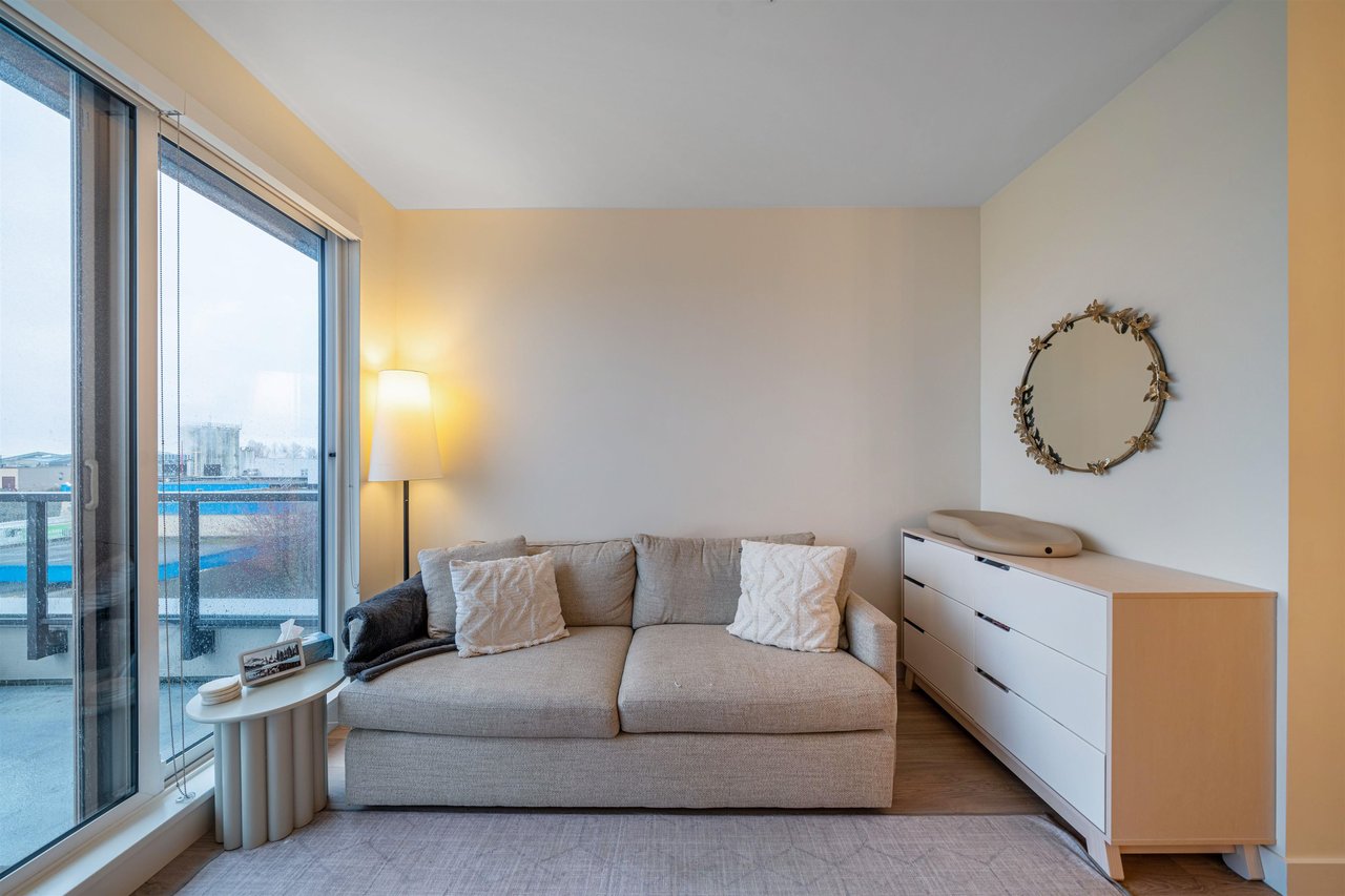 606-7169 14th Ave