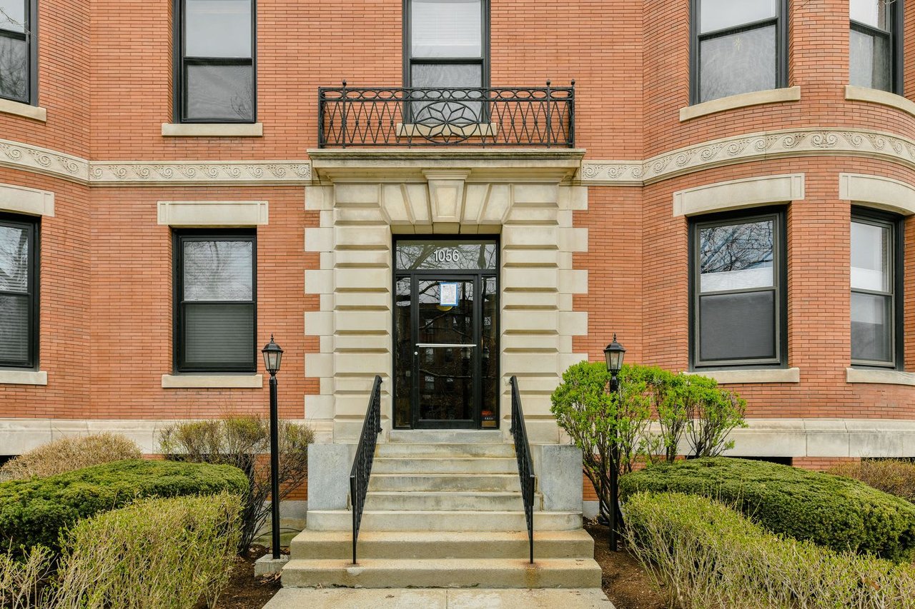 1056 Beacon St: #5