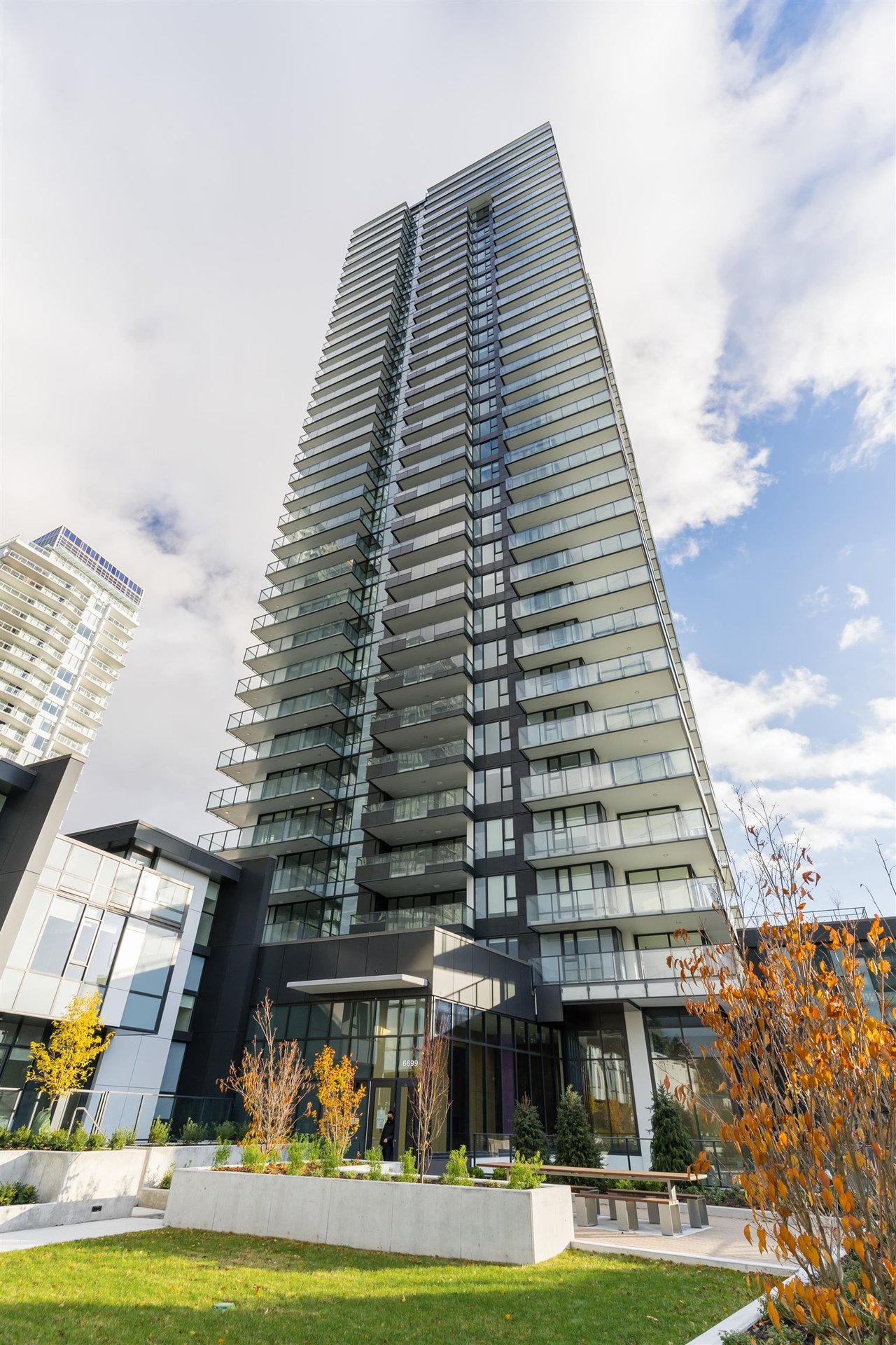 1405-6699 DunbLn Ave