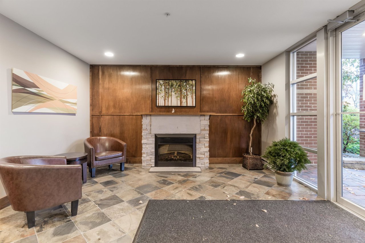 111-2330 Wilson Ave
