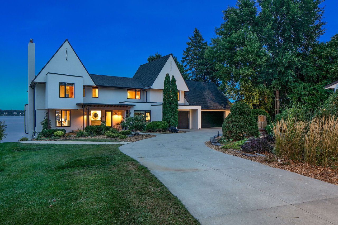 50 Interlachen Lane | Tonka Bay