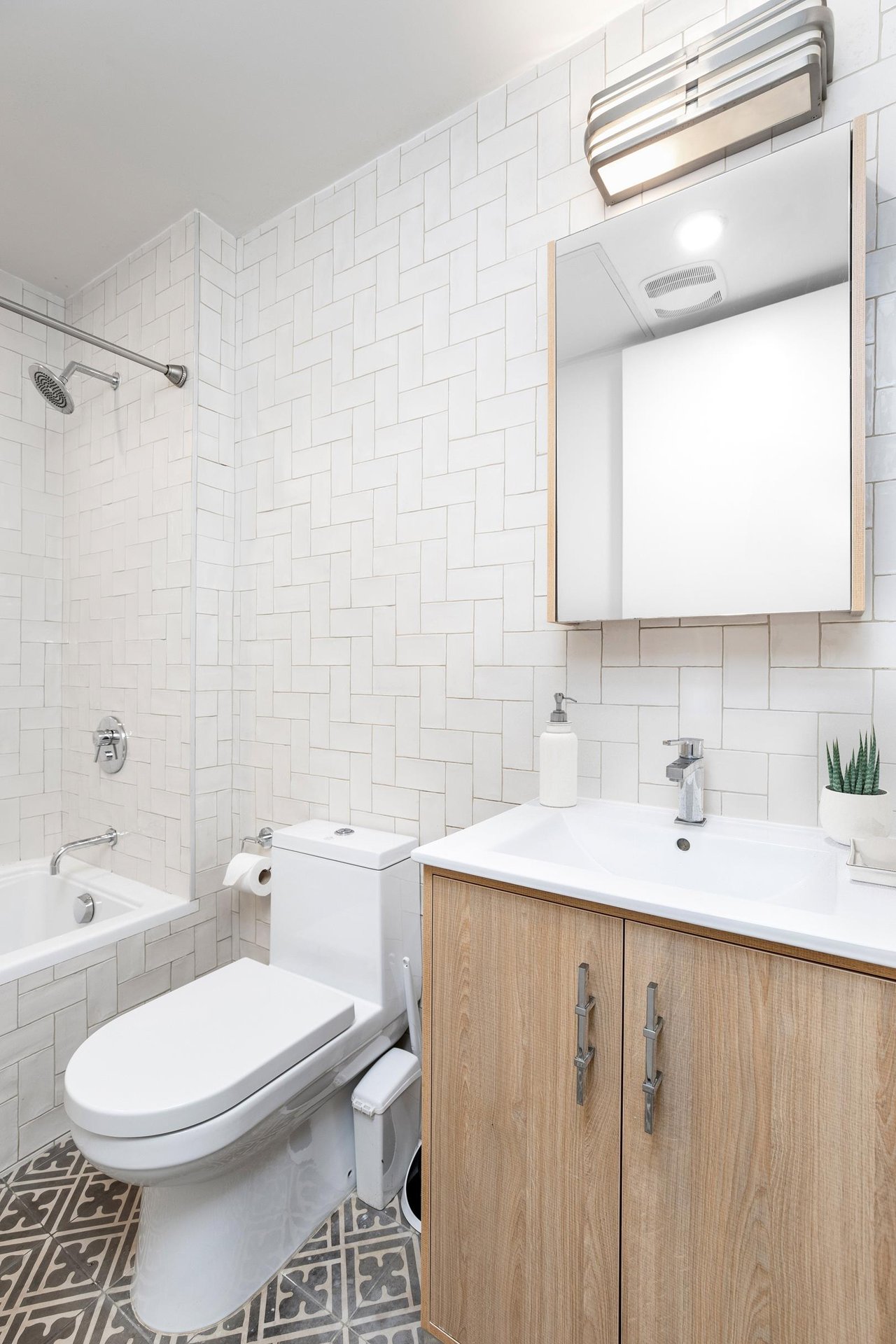 729 Decatur Street, Apt 2B