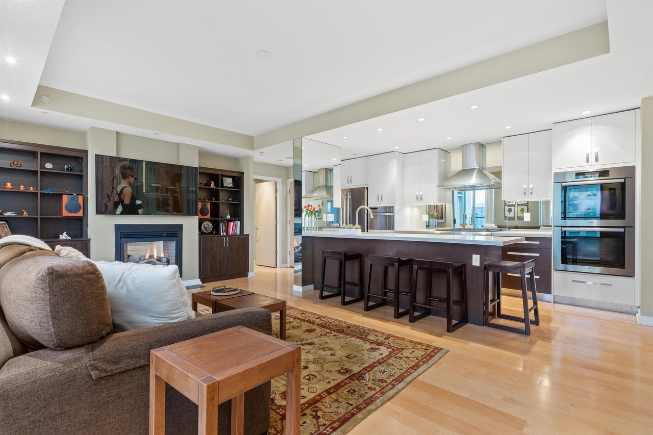 3003-969 Richards Street, Vancouver