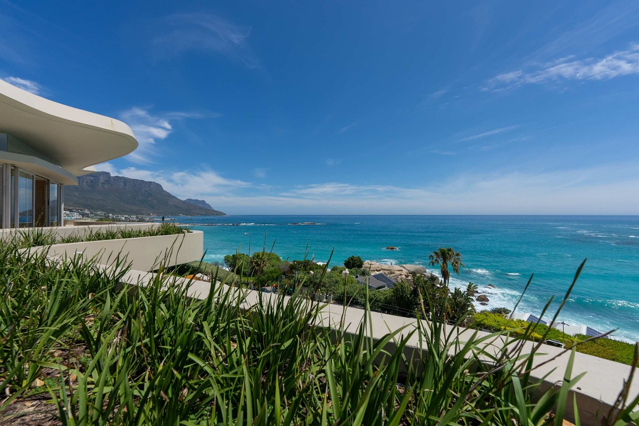 A Stefan Antoni Development at Camps Bay