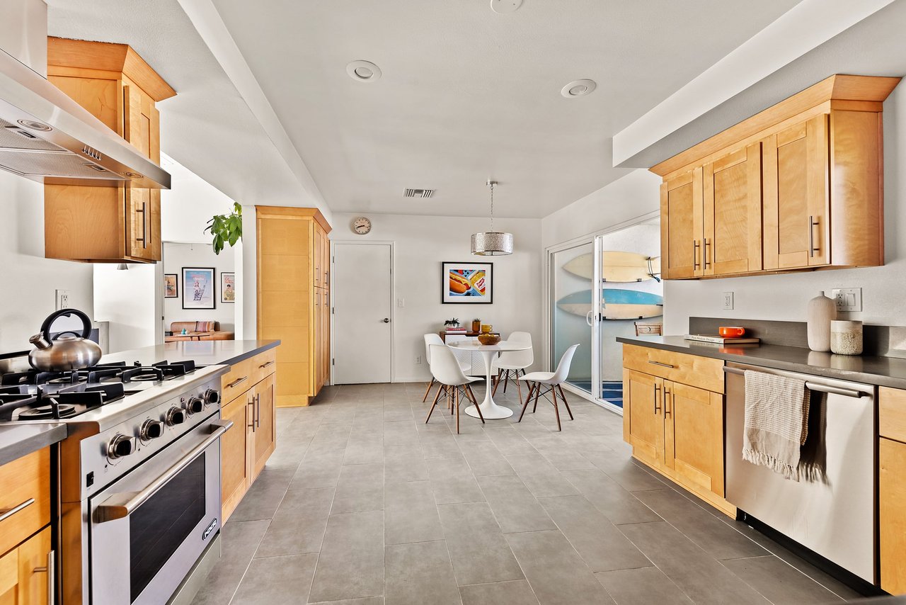 5330 Dubois Ave