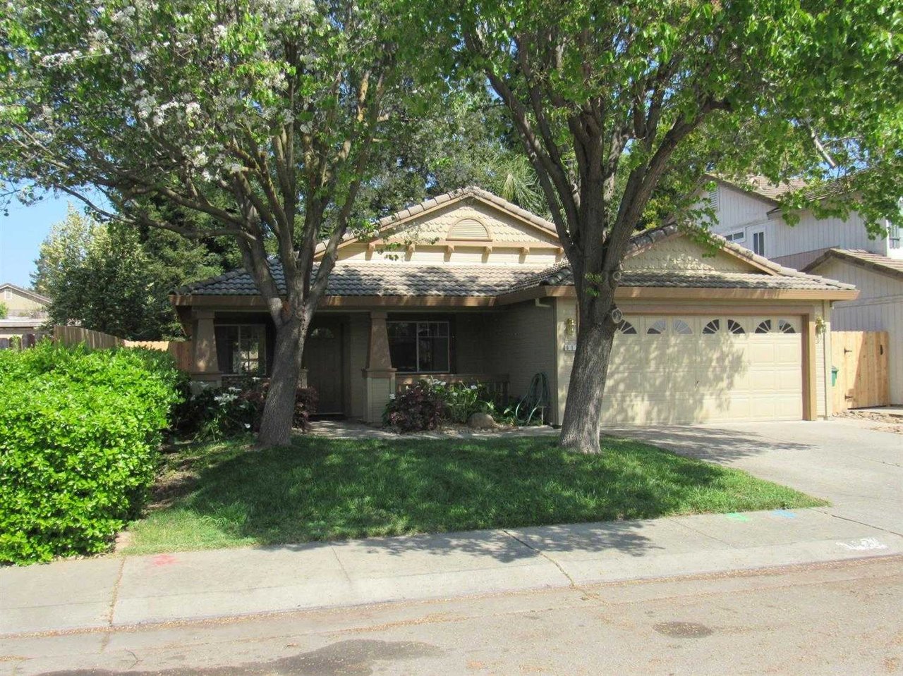 617 Hummingbird Drive