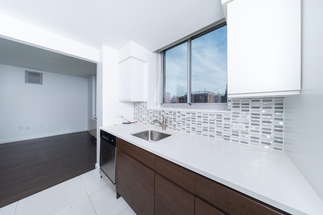 310 East 2nd Street, Apt 9-D