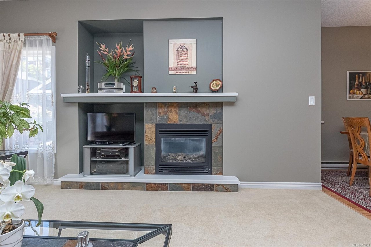 577 Kingsview Ridge