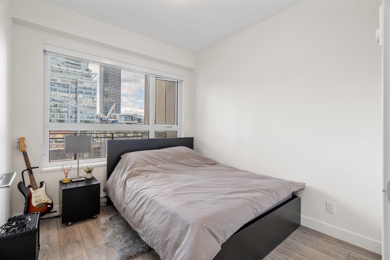 504-4468 Dawson St