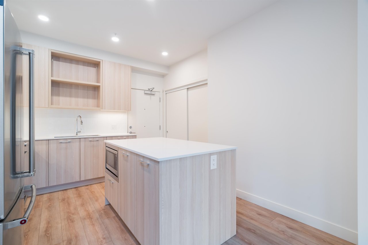 216-735 Anskar Ct