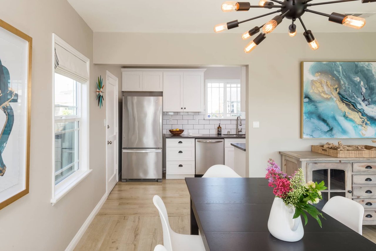 Fantastic 4 Bedroom in super hot Hawthorne